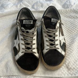 Camo Golden Goose sneaker